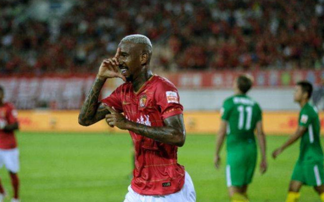 米兰体育官方网站入口-最佳助攻：精彩传球瞬间让人叹服的简单介绍